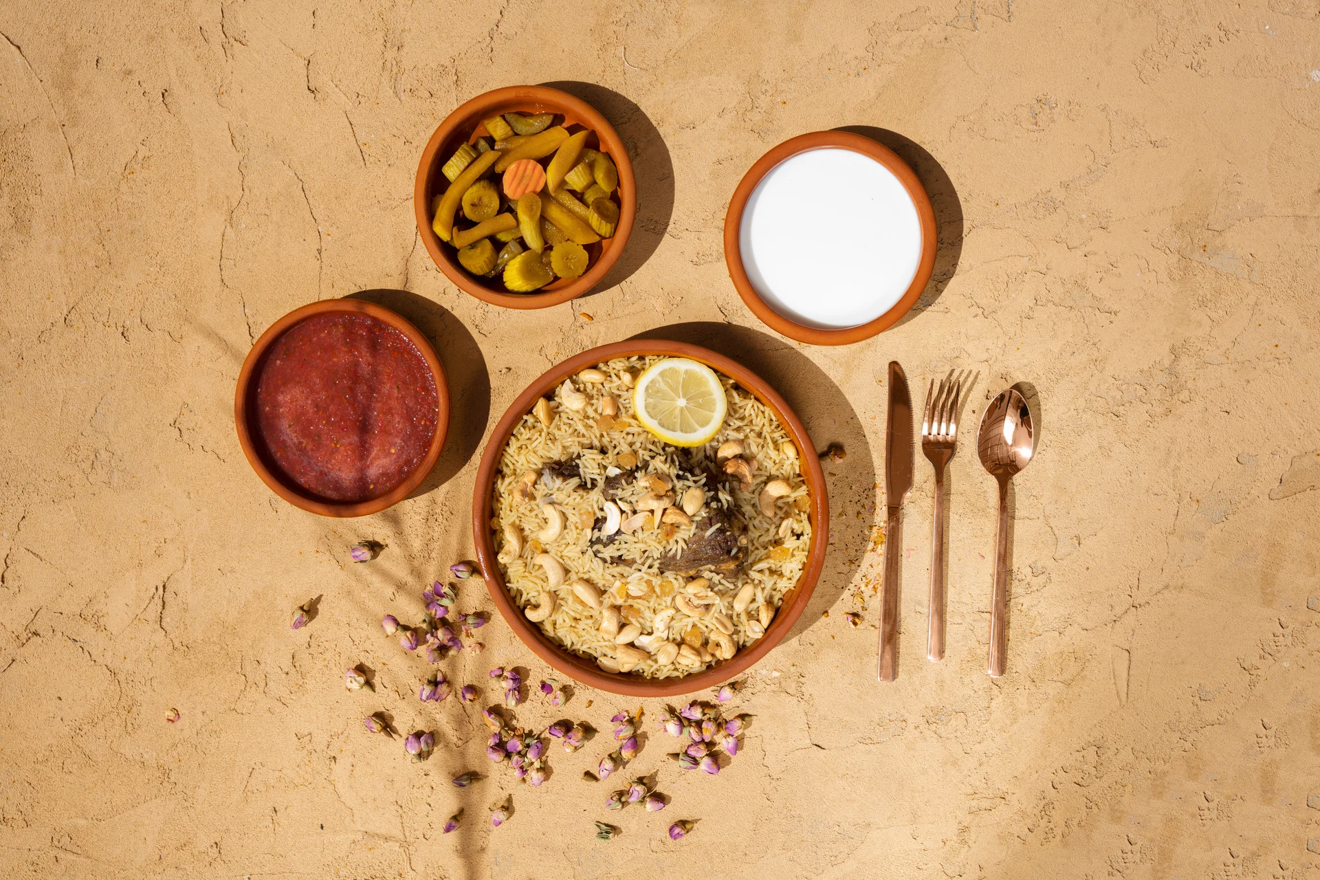 مطعم خان مندي - أطباق المندي واللحم الأصيلة, Khan Mandi Restaurant - Authentic Mandi and Meat Dishes